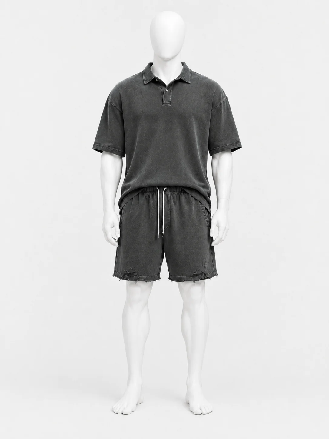 Oversized Tracksuit Streetwear Look